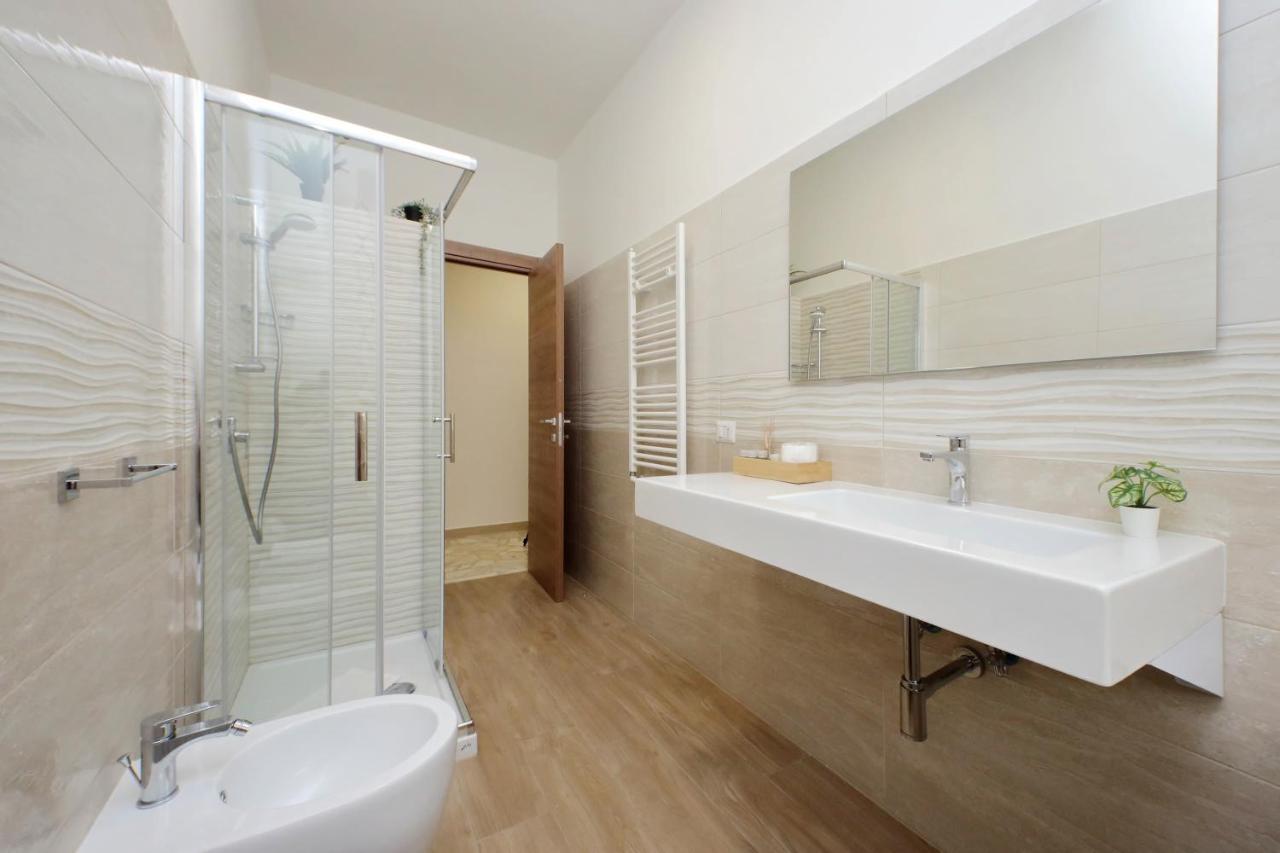 Modern Large In Apartamento